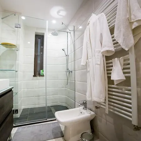 Il Passeggio Downtown Studio With Balcony * Bukarest