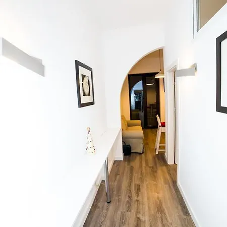 Il Passeggio Downtown Studio With Balcony Apartman